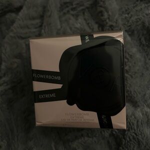 Viktor & Rolf Flowerbomb Extreme Perfume - Black and Pink